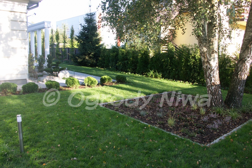 Ogród nowoczesny w Nowej Wsi