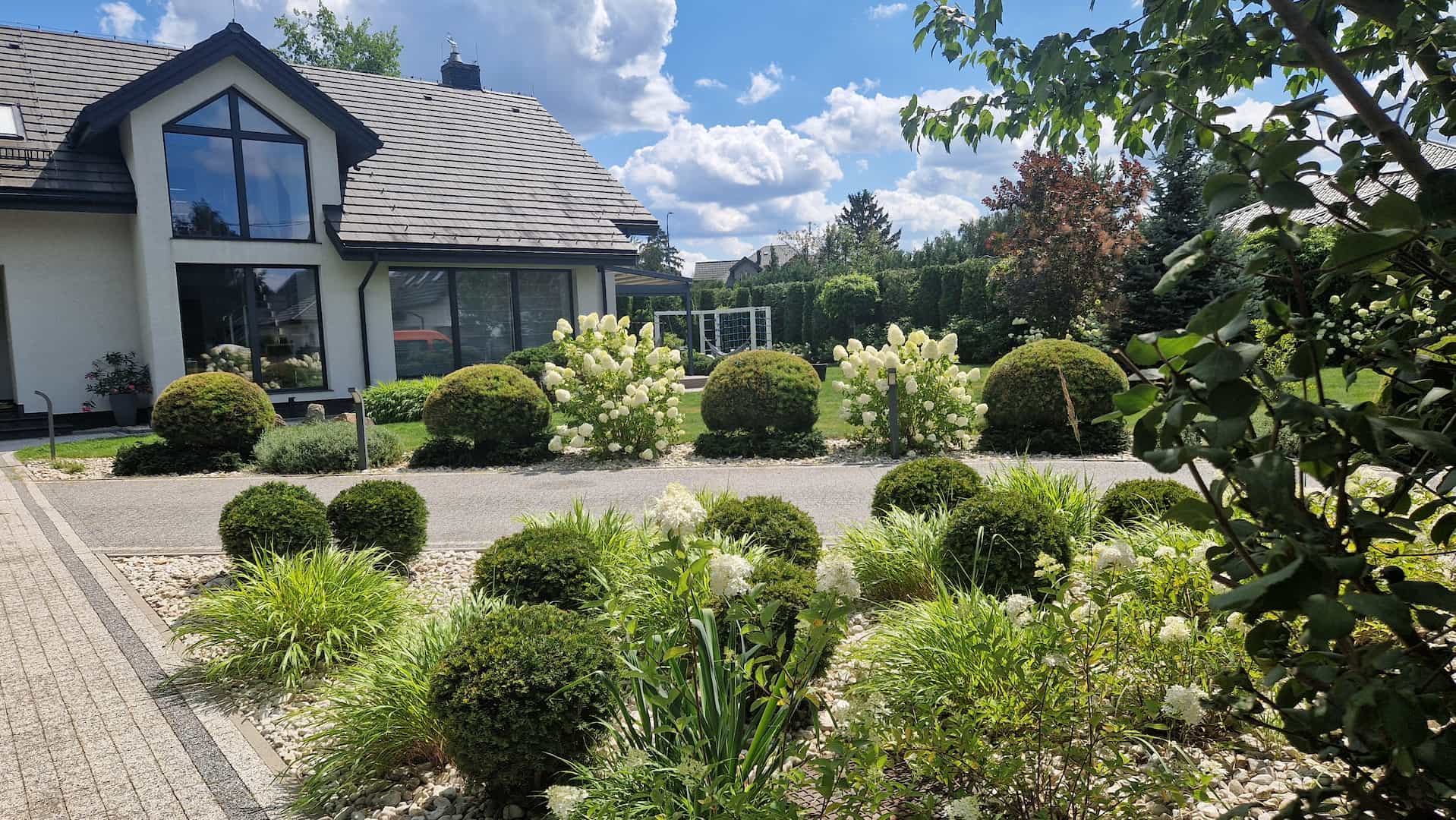 Ogród nowoczesny w Latchorzewie